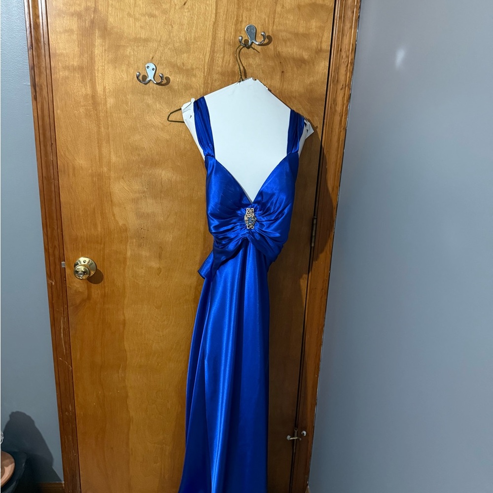 Sleek Royal Blue Formal Dress